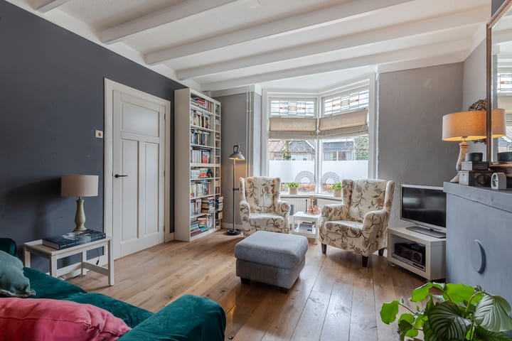 Photo 2 of Prins Bernhardstraat 9