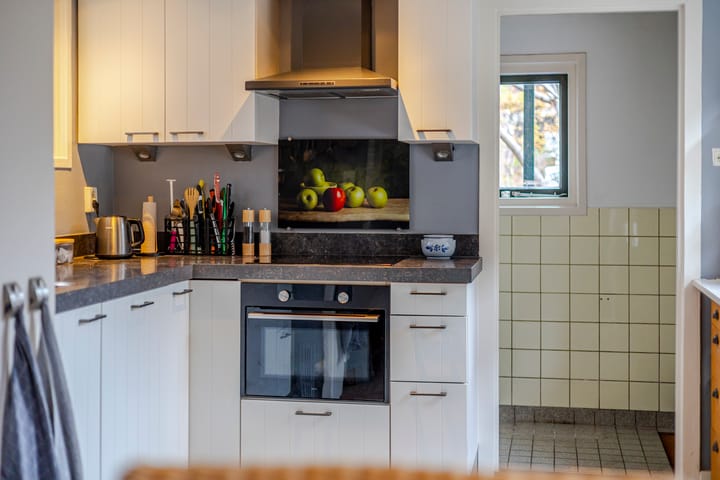 Photo 14 of Prins Bernhardstraat 9