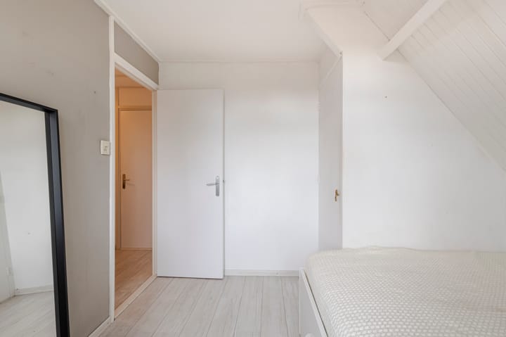 Photo 24 of Prins Bernhardstraat 9