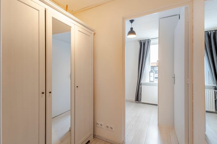 Photo 25 of Prins Bernhardstraat 9