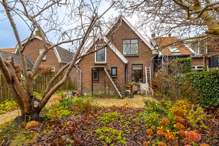 Photo 32 of Prins Bernhardstraat 9