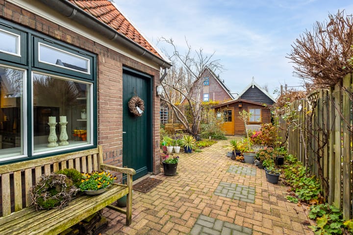 Photo 30 of Prins Bernhardstraat 9