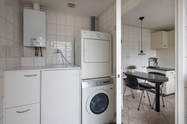 Photo 11 of Bernardstraat 37