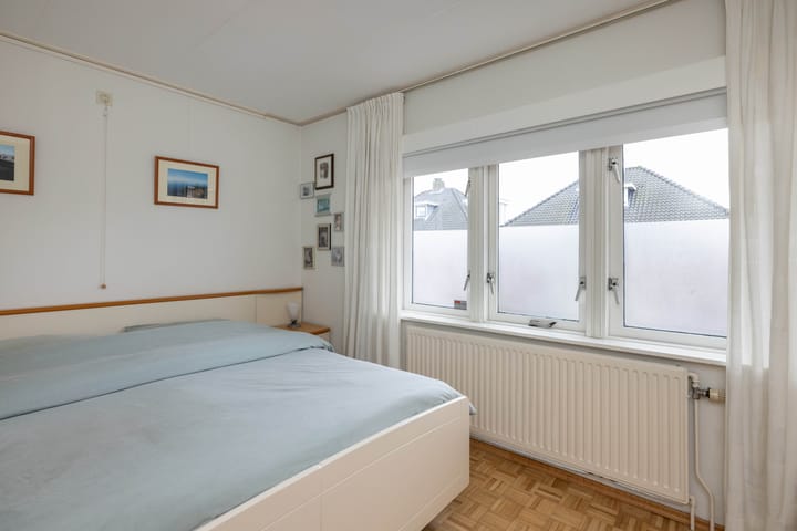 Photo 17 of Bernardstraat 37