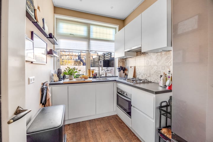 Photo 9 of Dahliastraat 8