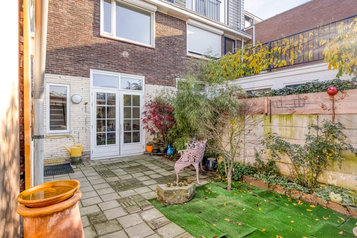 Photo 43 of Barkstraat 1