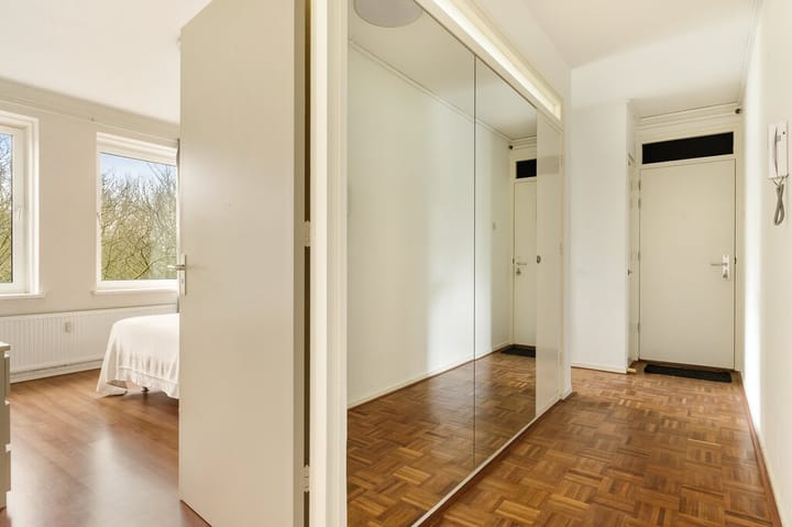 Foto 17 van Van Nijenrodeweg 666