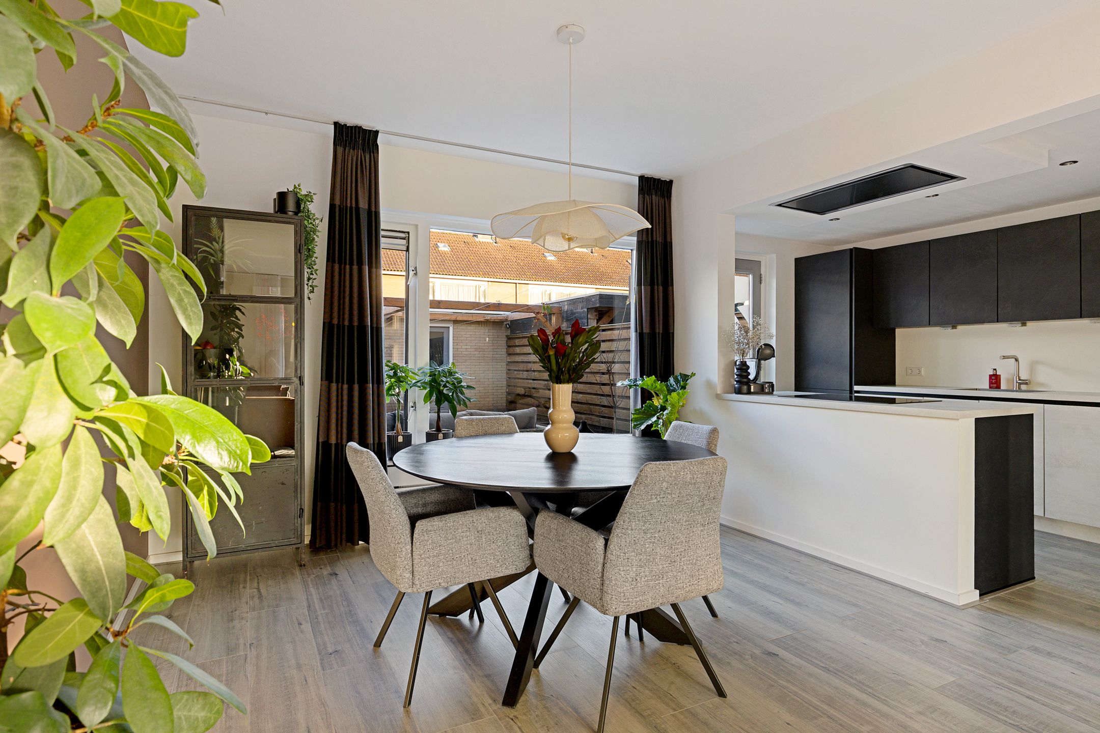 Foto 12 van Spitael 35