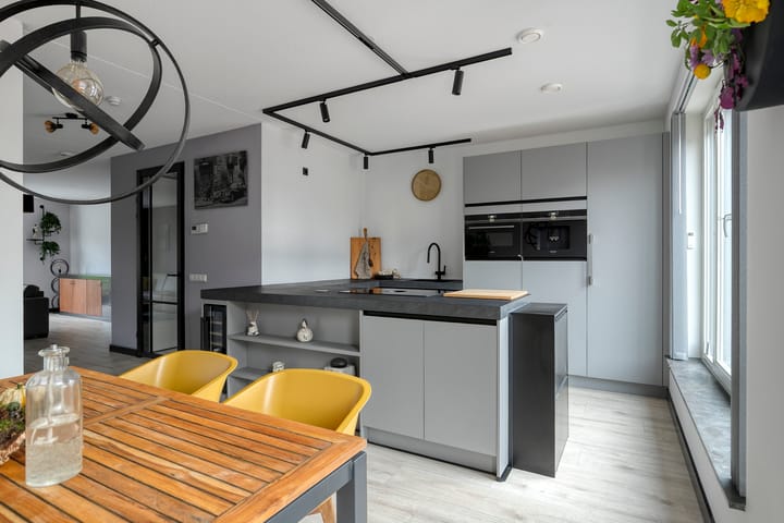 Foto 2 van Zilverschoon 18