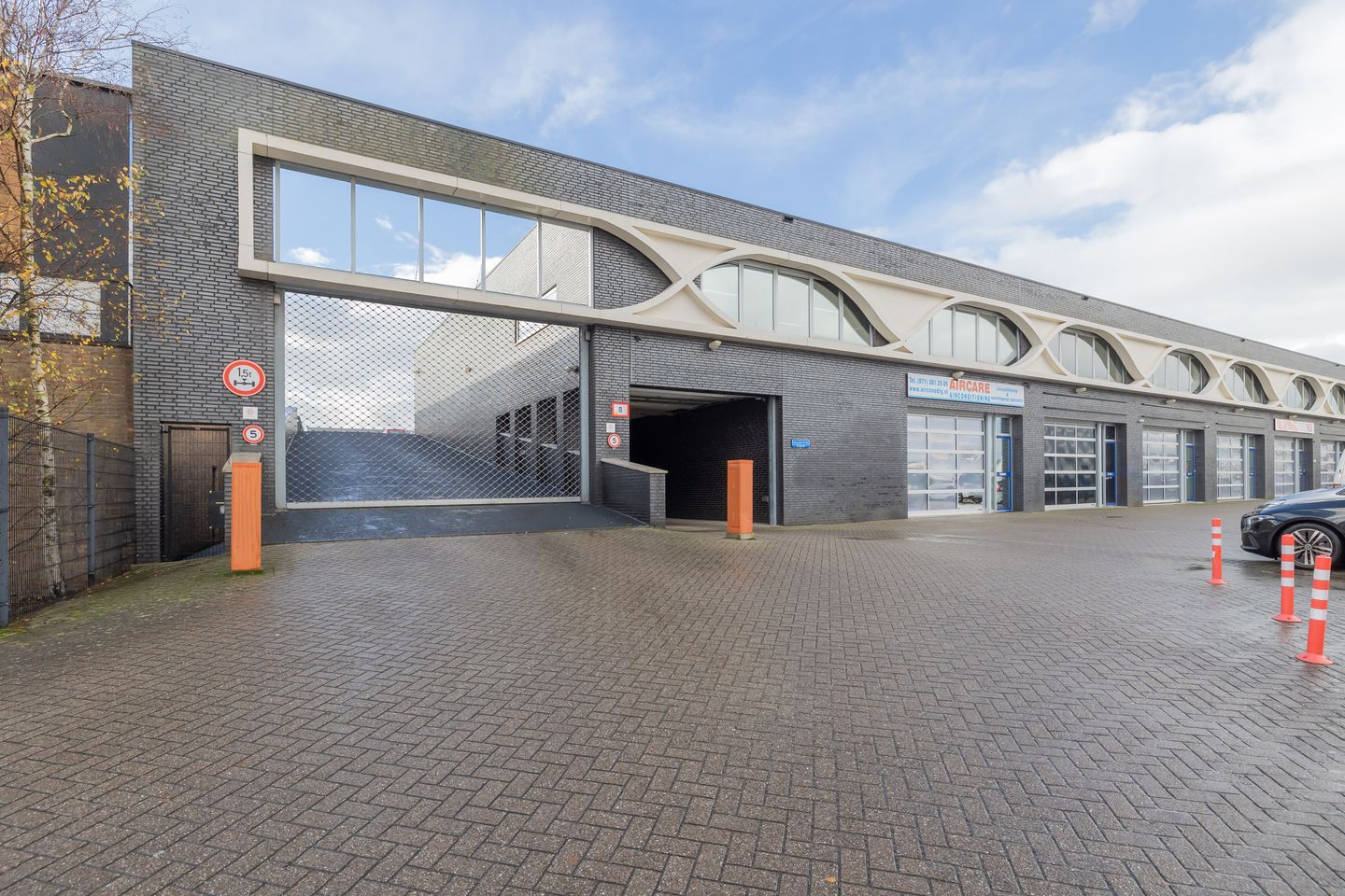 View photo 3 of Veerpolder 19-077