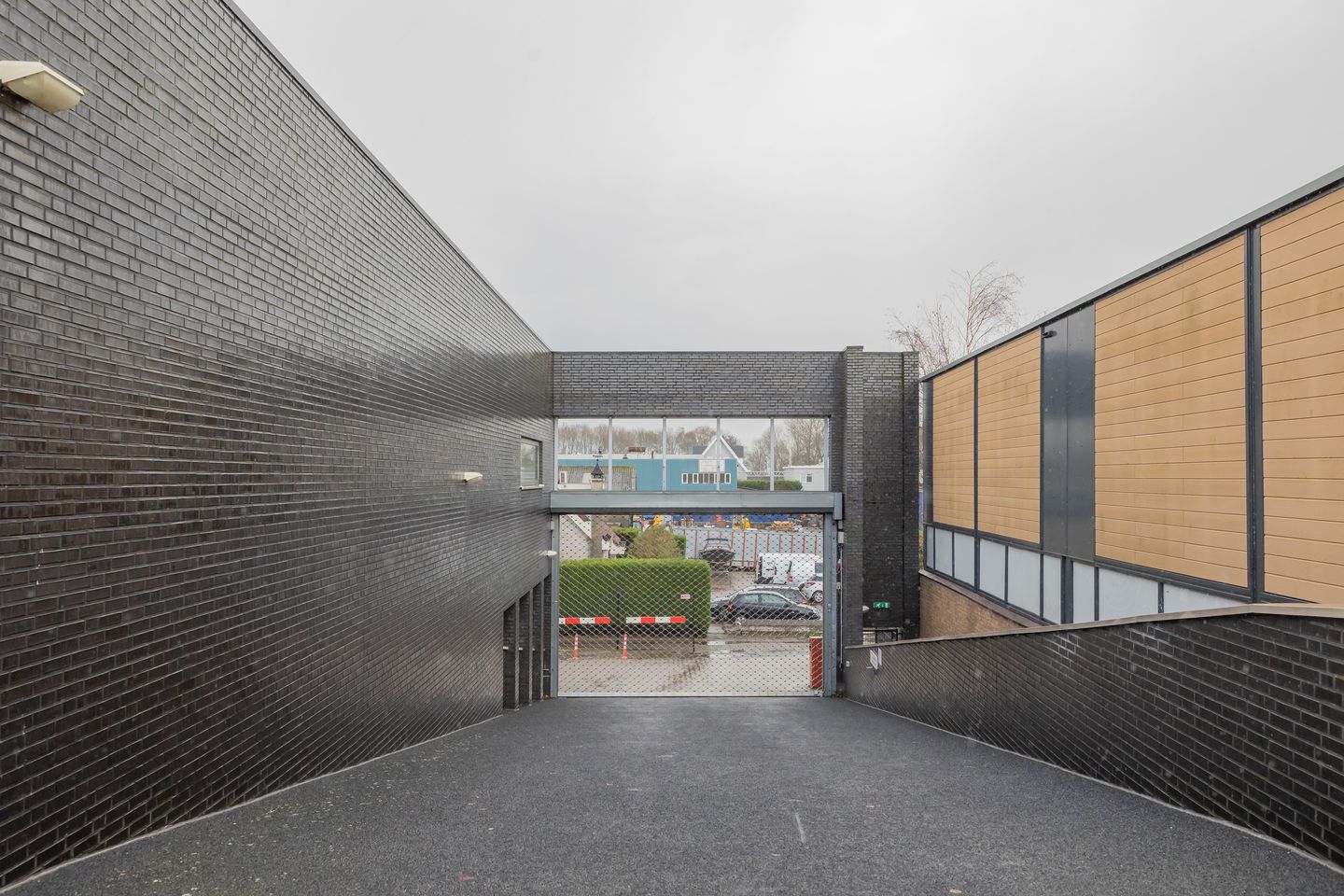 View photo 4 of Veerpolder 19-077