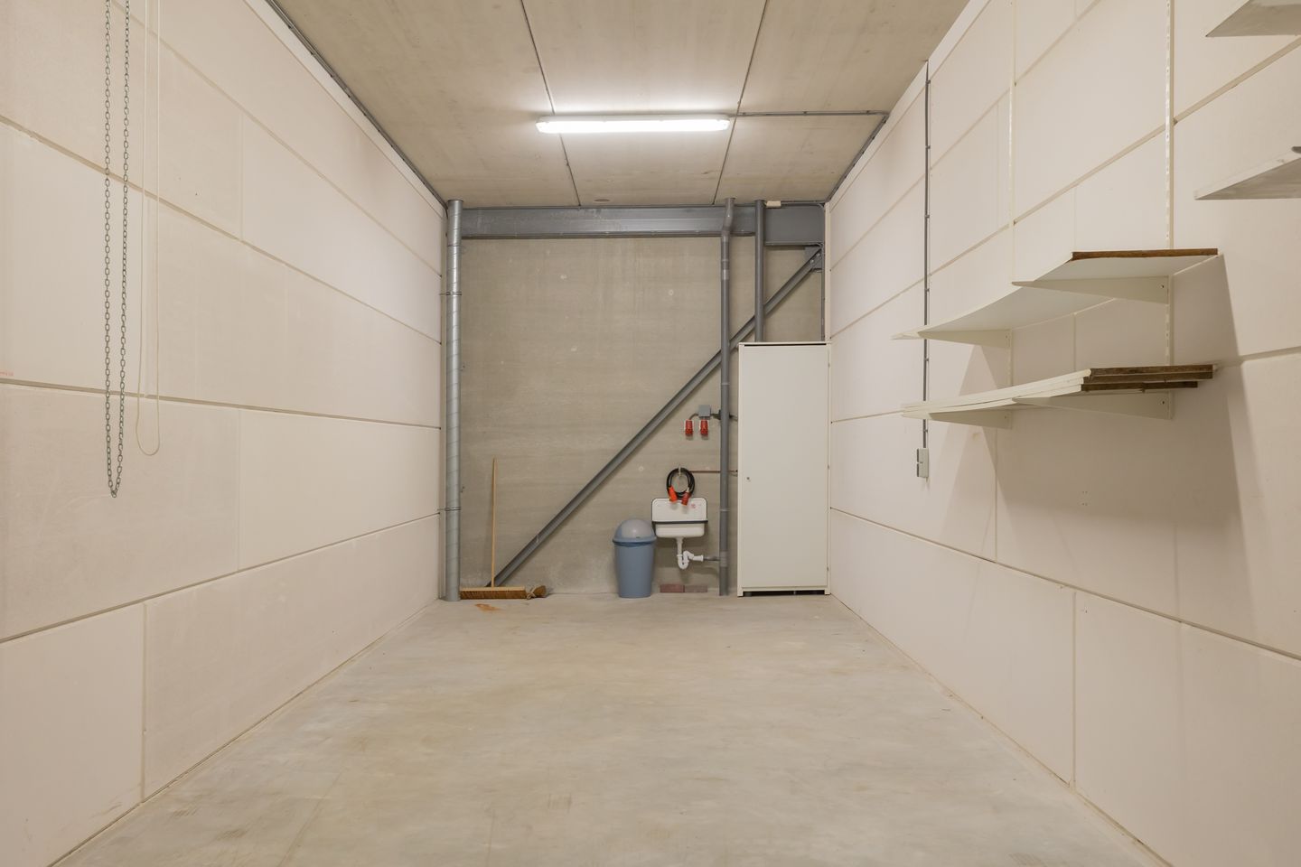 View photo 5 of Veerpolder 19-077