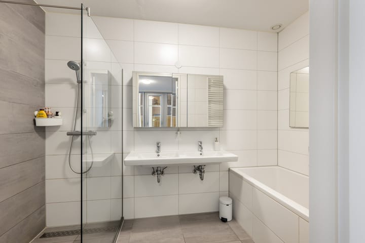 Photo 4 of Wilhelminakade 547