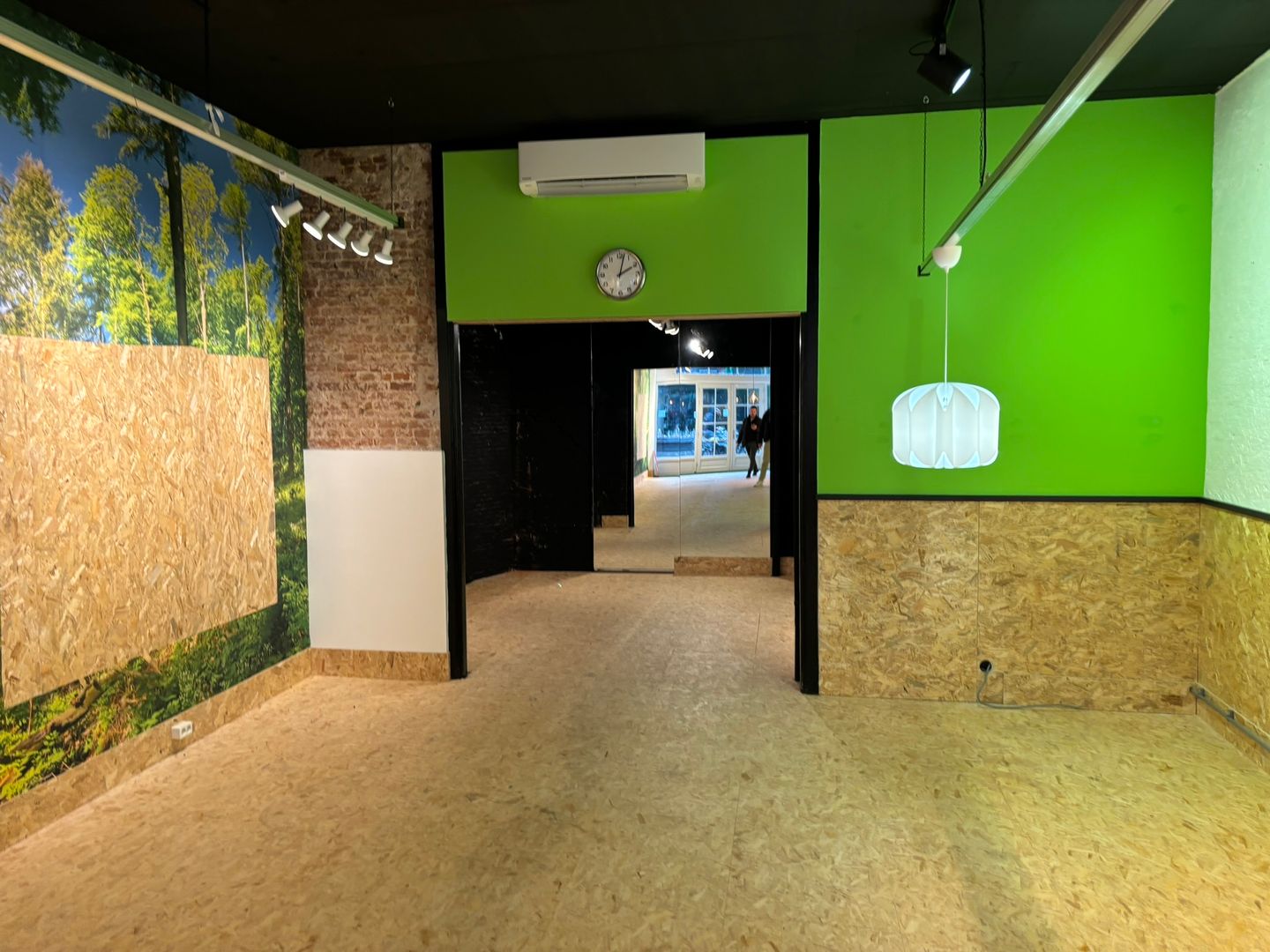 View photo 2 of Grote Houtstraat 157