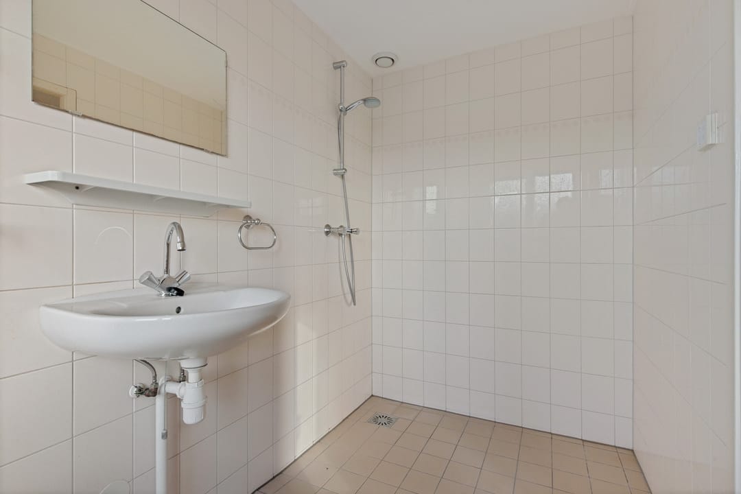 Photo 11 of Lijsterbesstraat 46