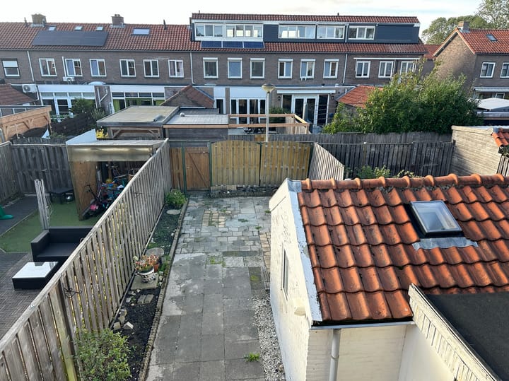 Photo 16 of Lijsterbesstraat 46