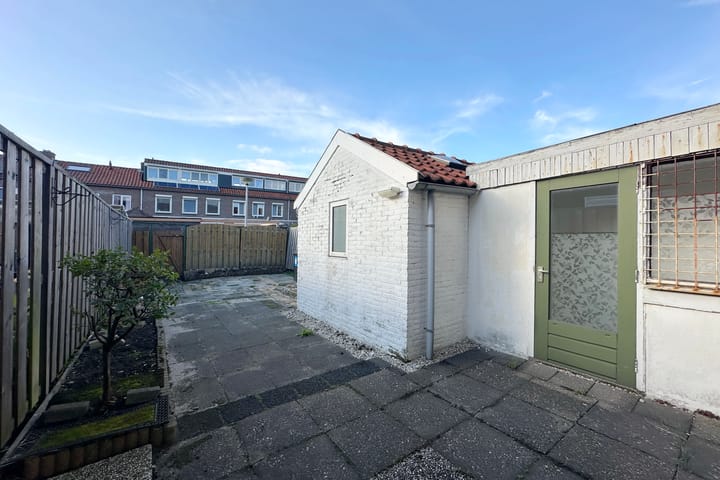 Photo 18 of Lijsterbesstraat 46