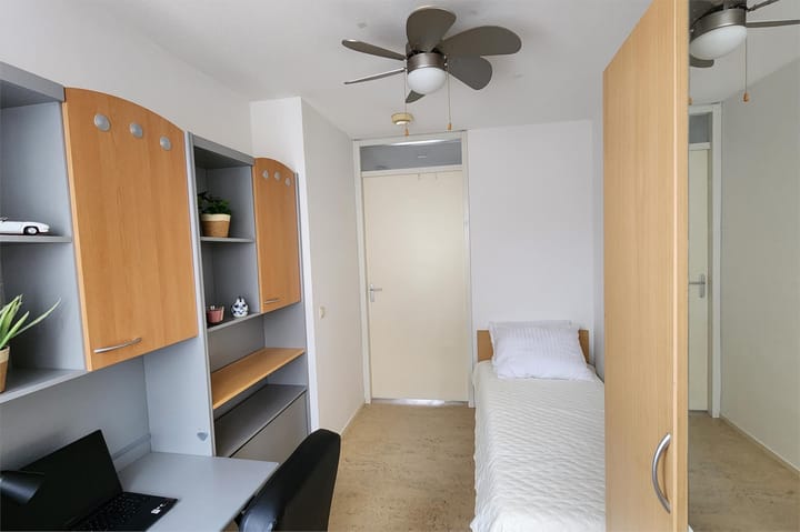 Photo 36 of Sint-Jobskade 818