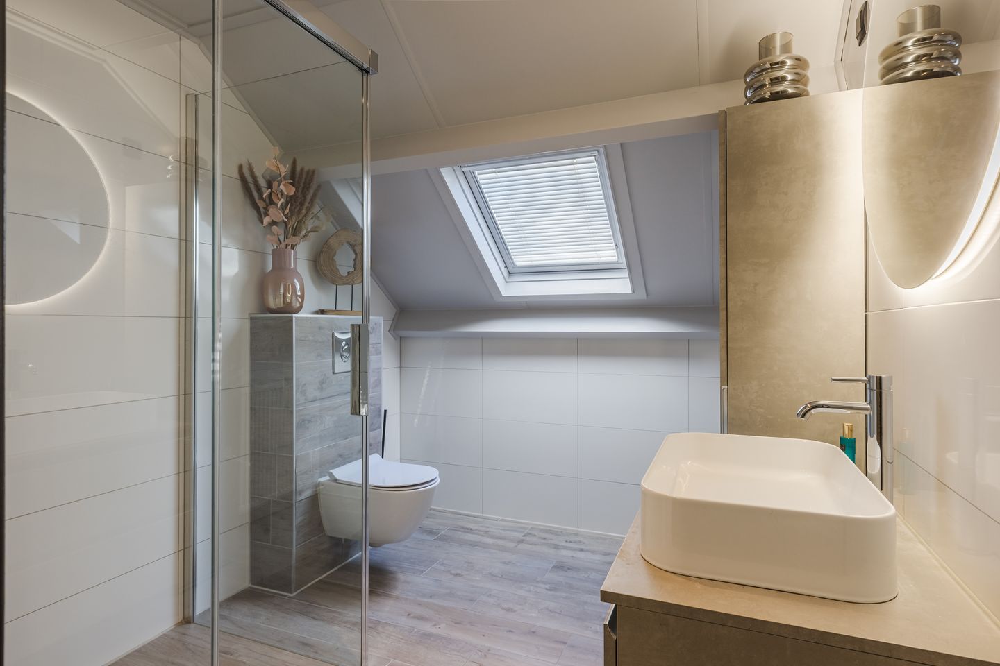 Photo 5 of De Vucht 56