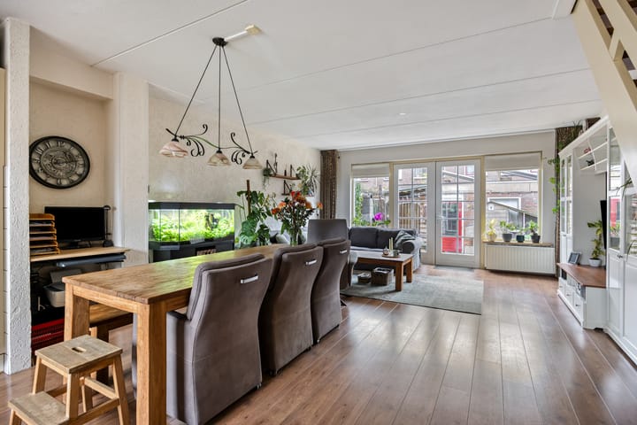 Photo 4 of Dirk Thomaszstraat 11