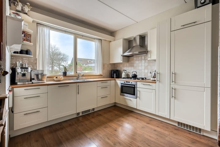 Foto 8 van Dirk Thomaszstraat 11