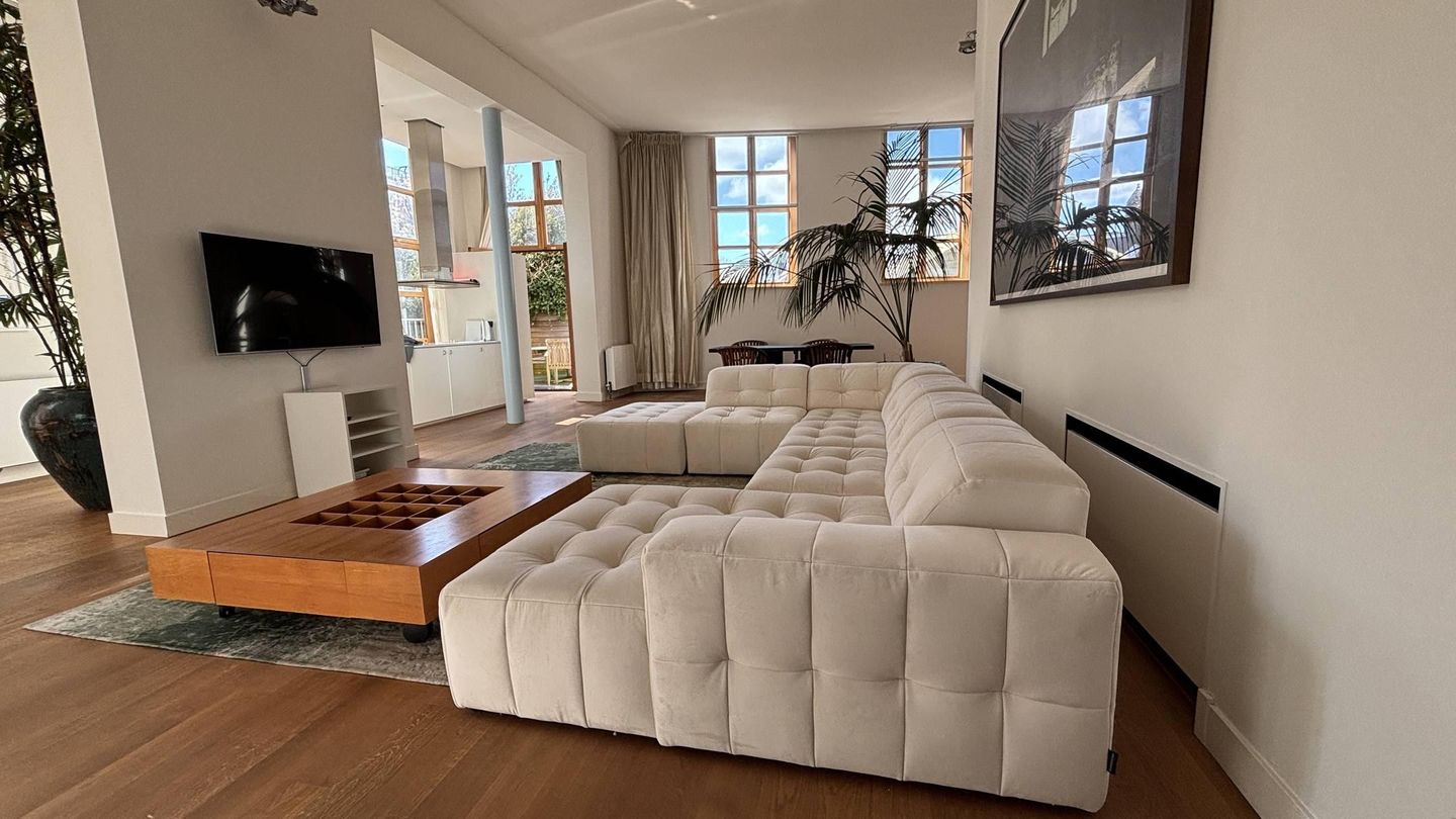 Foto 1 van Plantage Kerklaan 61-A