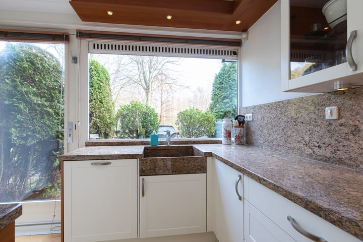 Foto 14 van Simon van Collemstraat 160