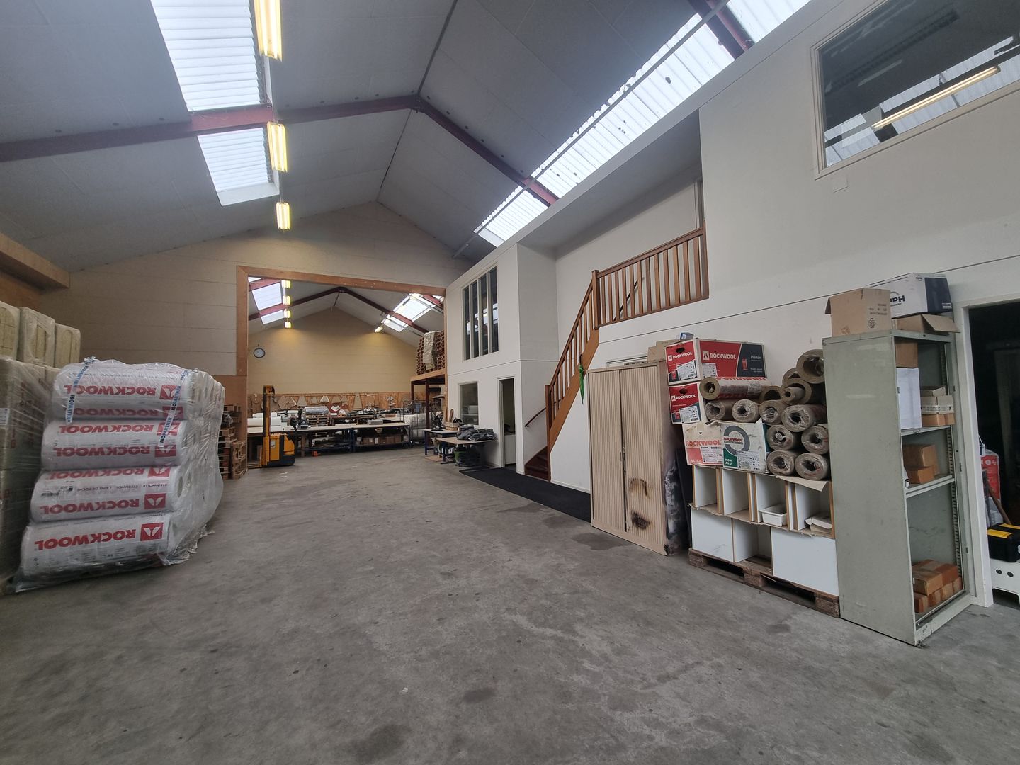 Bekijk foto 3 van Industrieweg 21-a