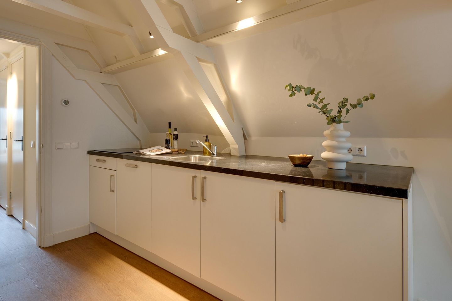 Foto 19 van Nieuwendijk 96-D