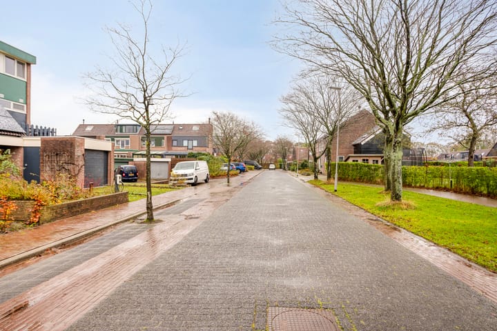 Foto 3 van Middelmeet 10