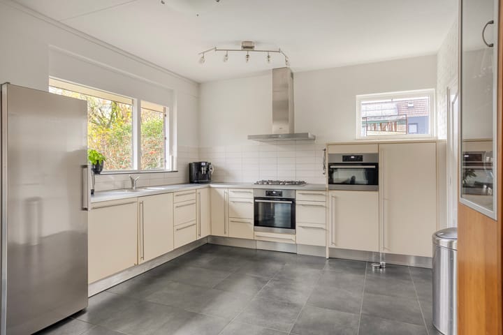 Foto 12 van Middelmeet 10