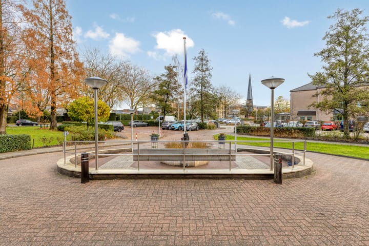 Photo 4 of Anna Paulownaplein 15