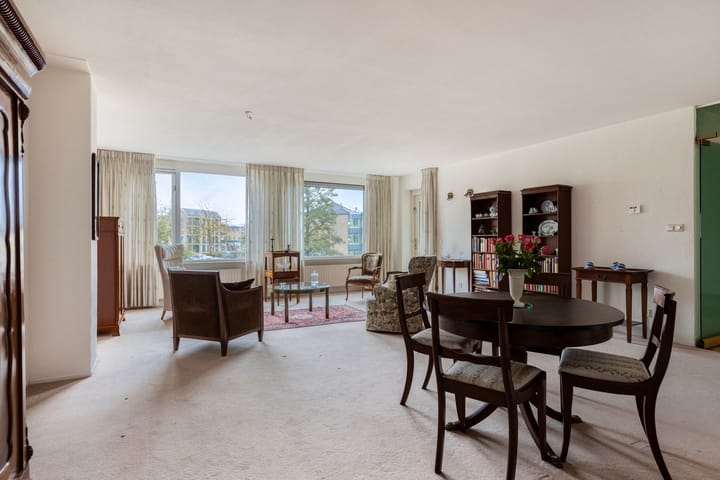 Photo 10 of Anna Paulownaplein 15