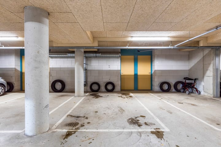 Photo 35 of Anna Paulownaplein 15