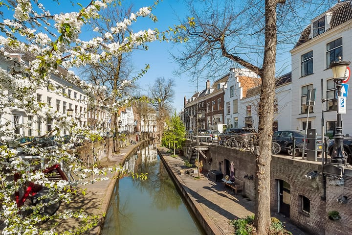 Photo 44 of Nieuwegracht 32-B