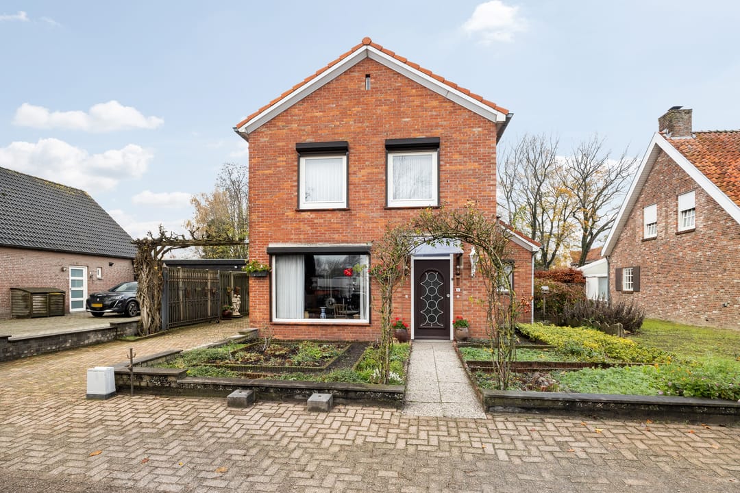 Foto 1 van Molenbaan 4