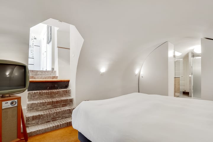 Photo 25 of Nieuwegracht 32-B