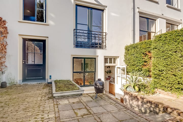 Photo 37 of Nieuwegracht 32-B