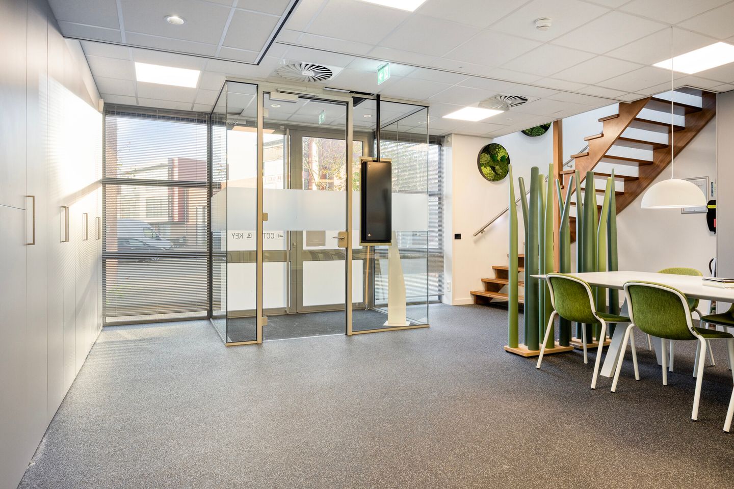 View photo 2 of Buitendijks 23