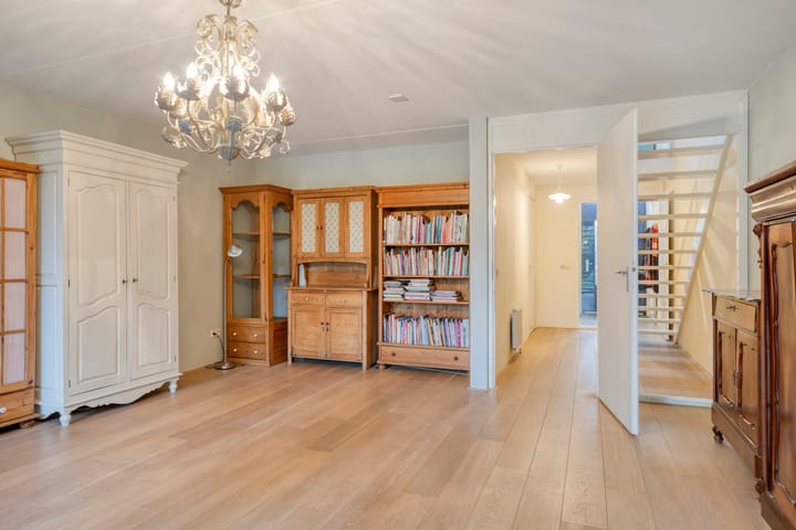 Photo 8 of Burgemeester Jhr. Quarles van Uffordlaan 31