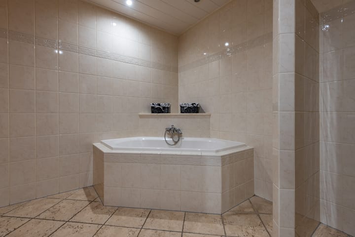 Photo 21 of Beumeesweg 129-C