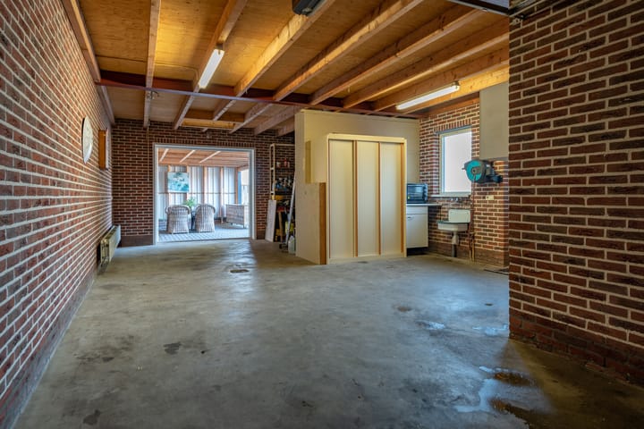 Photo 31 of Beumeesweg 129-C