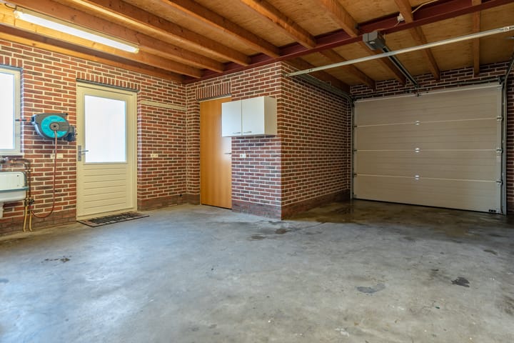 Photo 32 of Beumeesweg 129-C