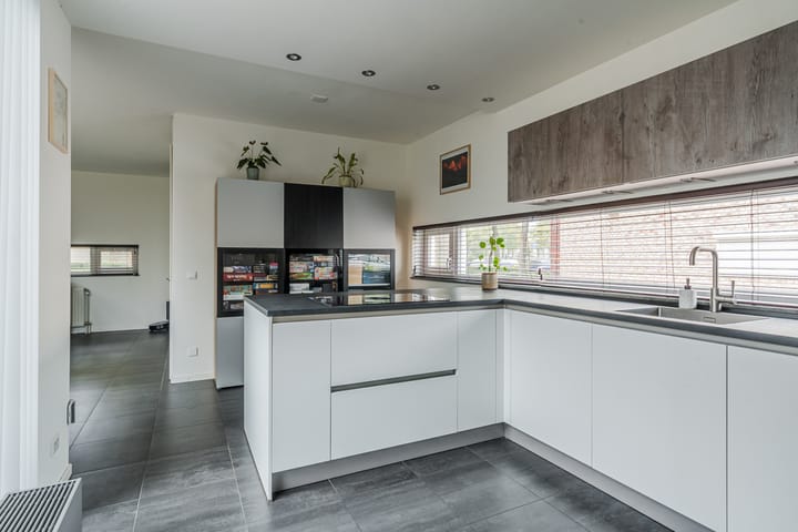 Foto 17 van Wethouder Jeuckenstraat 7