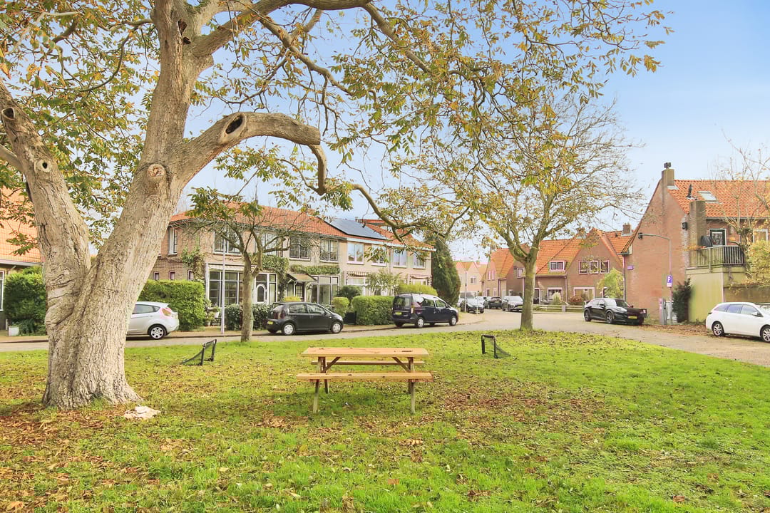 Photo 2 of Bloemveldlaan 2