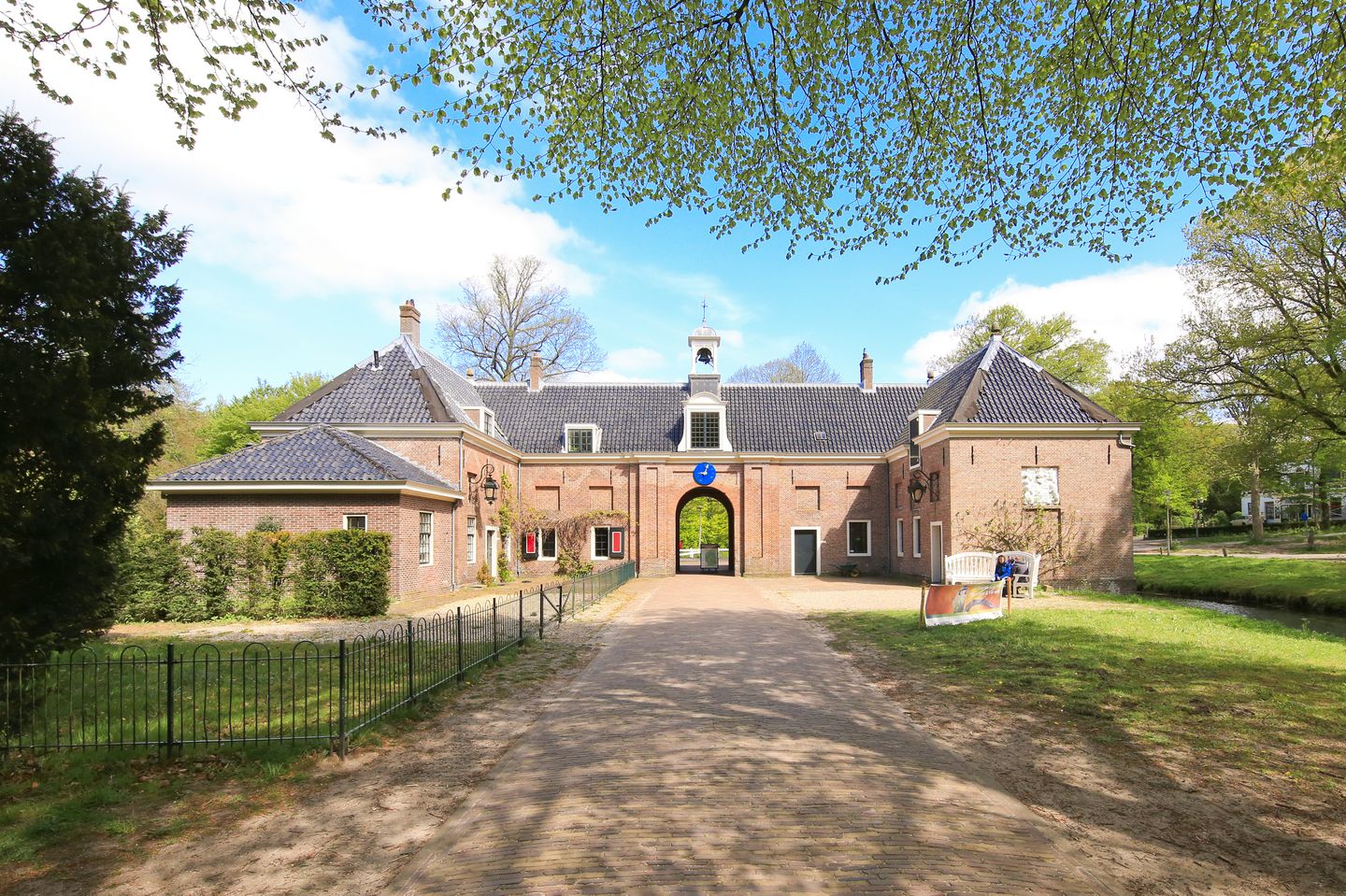 Photo 40 of Bloemveldlaan 2