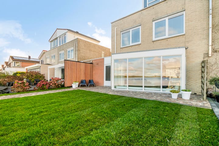 Photo 38 of Parkhaven 94