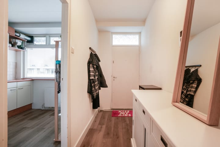 Photo 8 of Van Borselenstraat 214