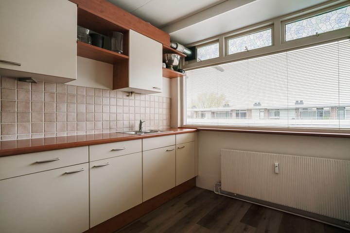 Photo 11 of Van Borselenstraat 214