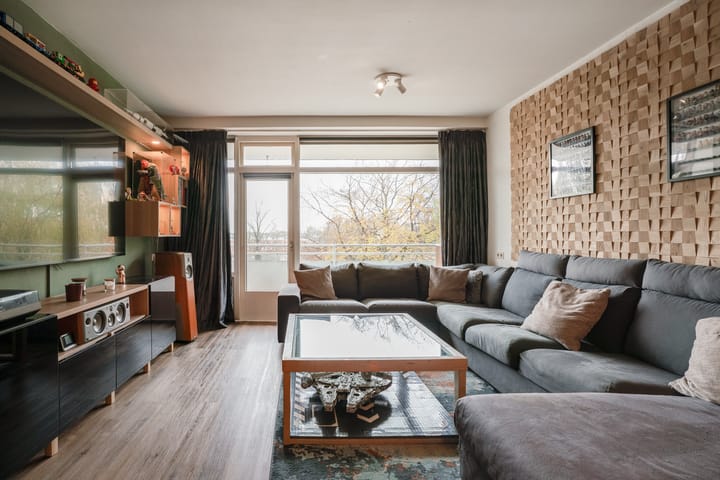 Photo 14 of Van Borselenstraat 214